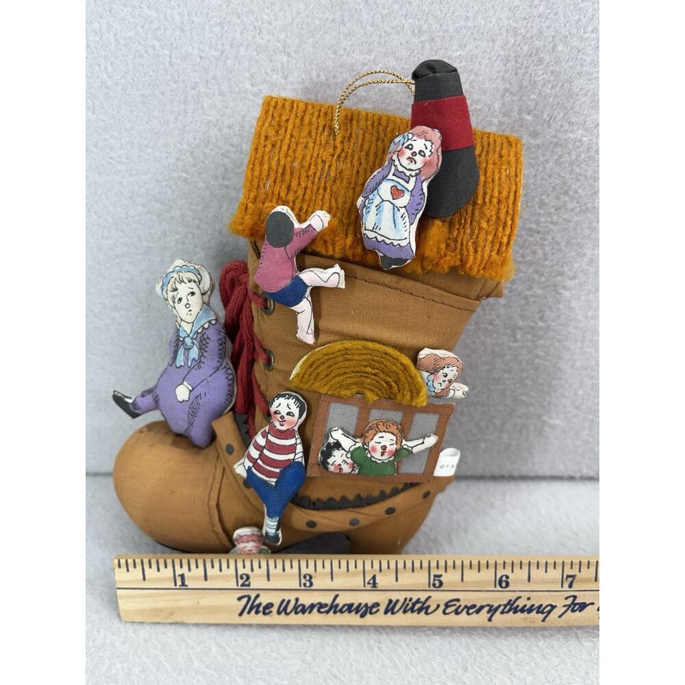 VTG T&R Floyd Old Lady Lived in a Shoe Plush Ornament 1989 Christma - Picture 7 of 9